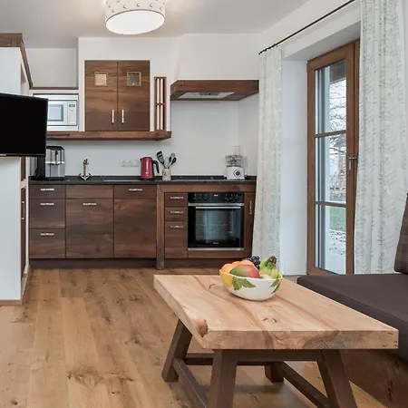 Seehof Am Waginger Апартаменты *